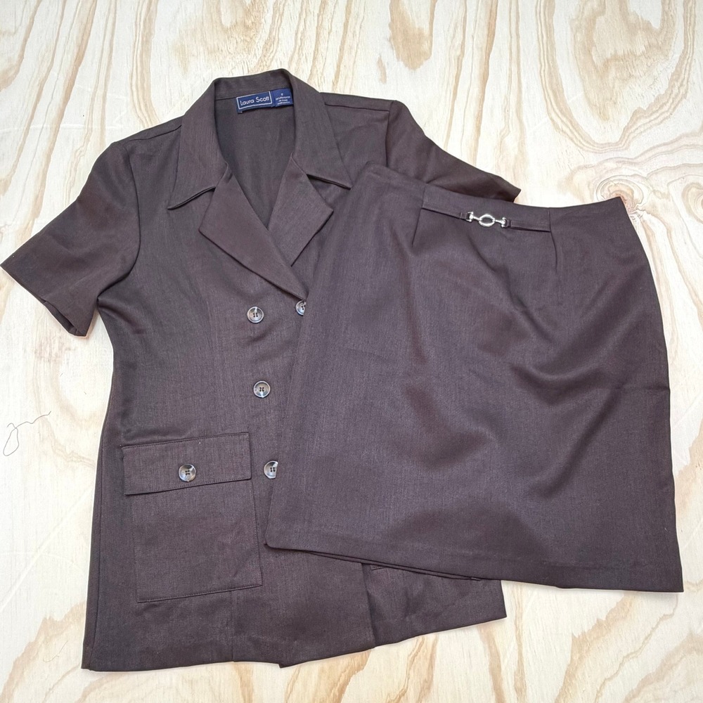 Laura Scott Vintage Brown Skirt Suit Short Sleeve Blazer Horsebit Skirt Set 8